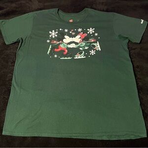 Disney Parks Original Christmas Mickey & Minnie Hanes Tshirt women’s size 2XL